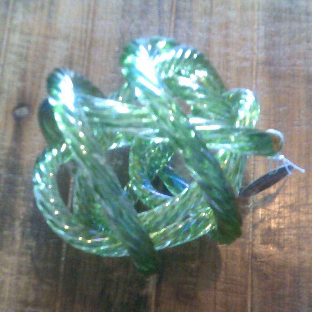 HAND MADE GLASS KNOT Murano Style Abstract Twisted Rope Infinity Sculpture - Picture 4 of 6